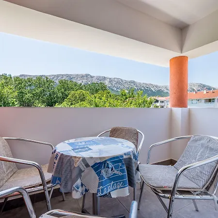 Nur 450 Meter Zum Kieselstrand Von *