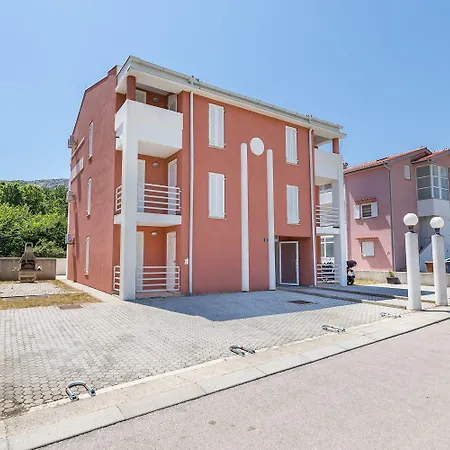 Apartment Nur 450 Meter Zum Kieselstrand Von *